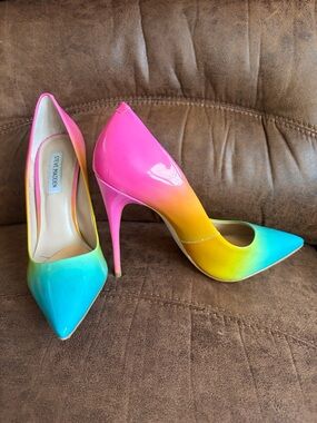 Steve Madden Hot Pink Yellow Teal Ombre Pointed-Toe Stiletto Heels